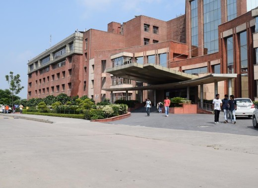 Amity University, Noida, Uttar Pradesh - Careerindia