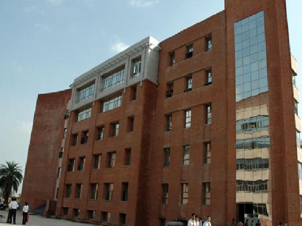 Amity Law School, Delhi
