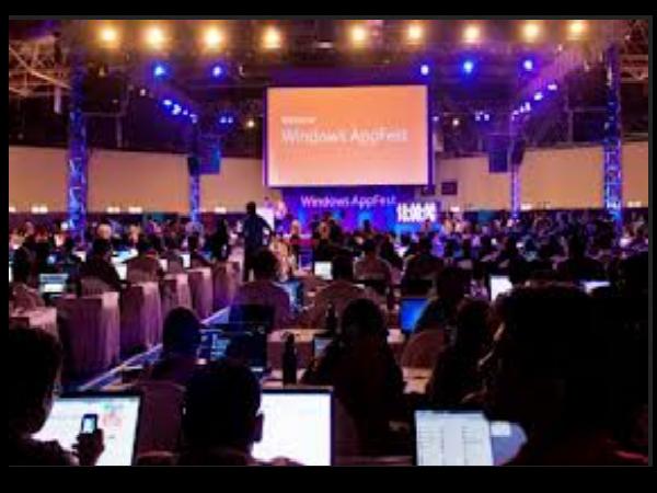 Indian IT Students At Microsoft App Fest