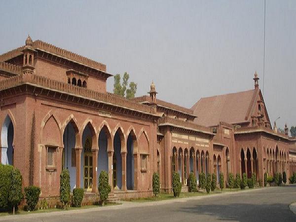 Aligarh Muslim University (AMU)