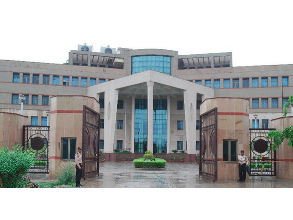IIM Lucknow