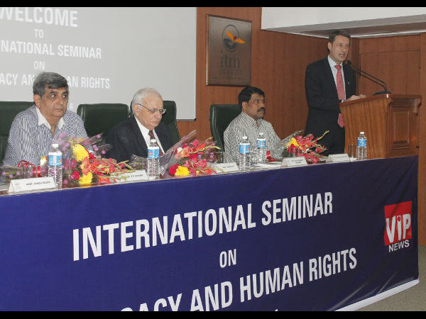 ITM Univ organizes International Seminar ITM Univ organizes International Seminar