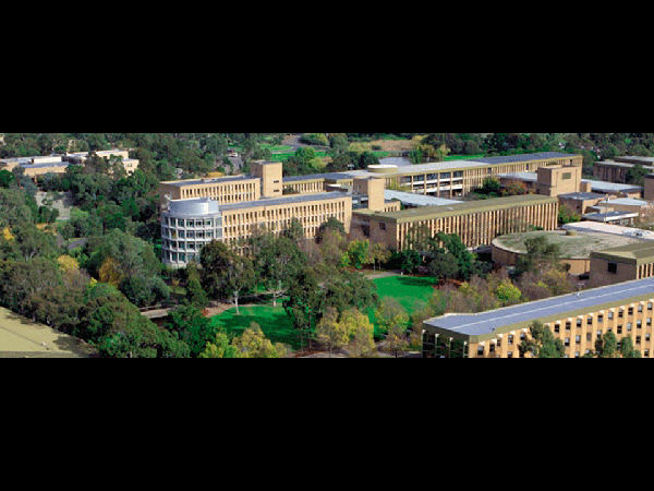 Top 4: La Trobe Business School, La Trobe University