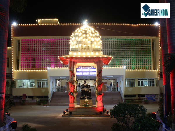 6. Lady Hardinge Medical College, New Delhi