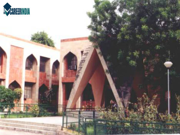 3. Faculty Of Education, Jamia Millia Islamia University, South Delhi