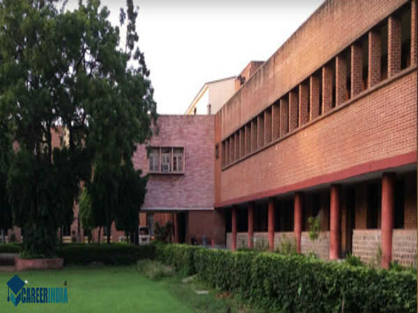 1. Miranda House, New Delhi