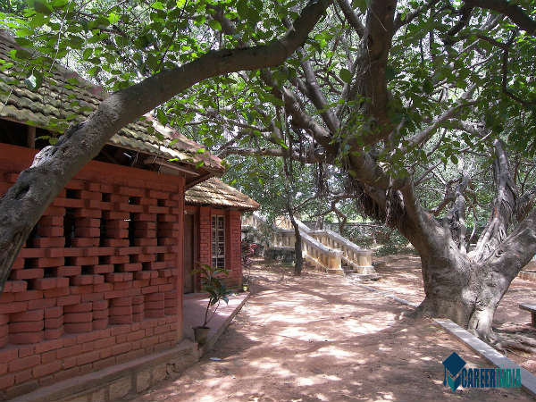 10. College Of Fine Arts, Karnataka Chitrakala Parishath, Bangalore