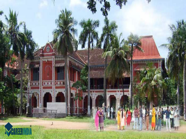 18. University College, Thiruvananthapuram