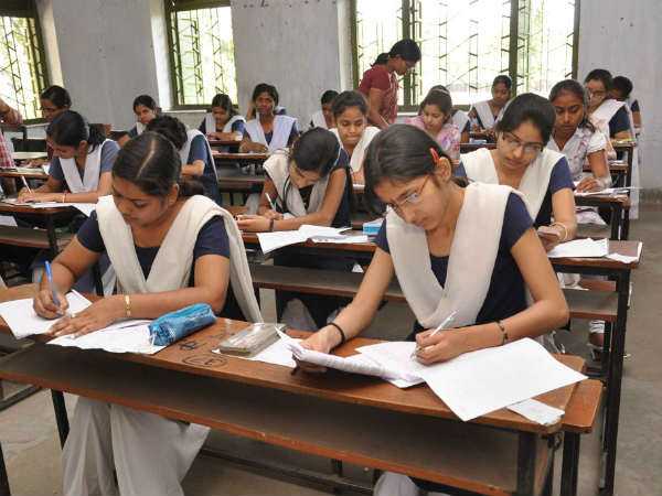 1141 छात्रों ने पास किया जेईई, नीट : केजरीवाल 1141 छात्रों ने पास किया जेईई, नीट : केजरीवाल