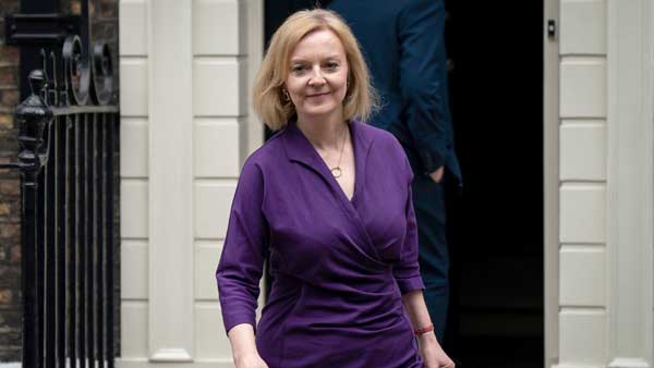 Liz Truss quits as UK PM