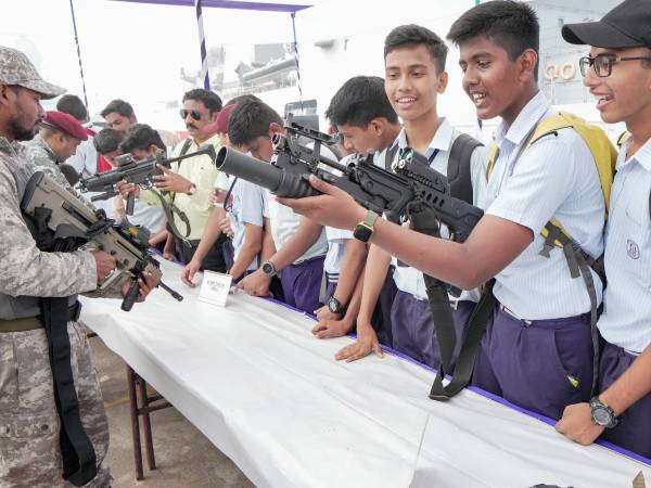 Navy week: Over 4,000 students visit ships Navy week: Over 4,000 students visit ships