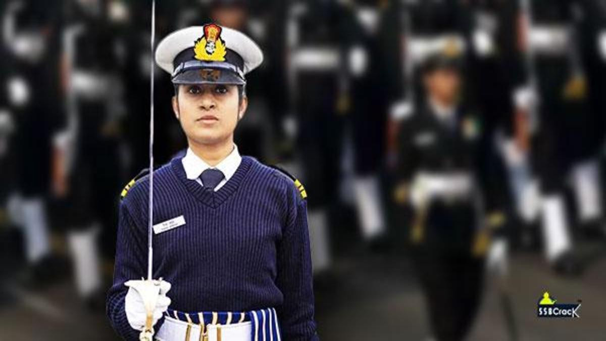 Lt Commander Disha Amrith; the Female Officer, led the Naval Contingent in the Republic Day Parade - Vimarsana News