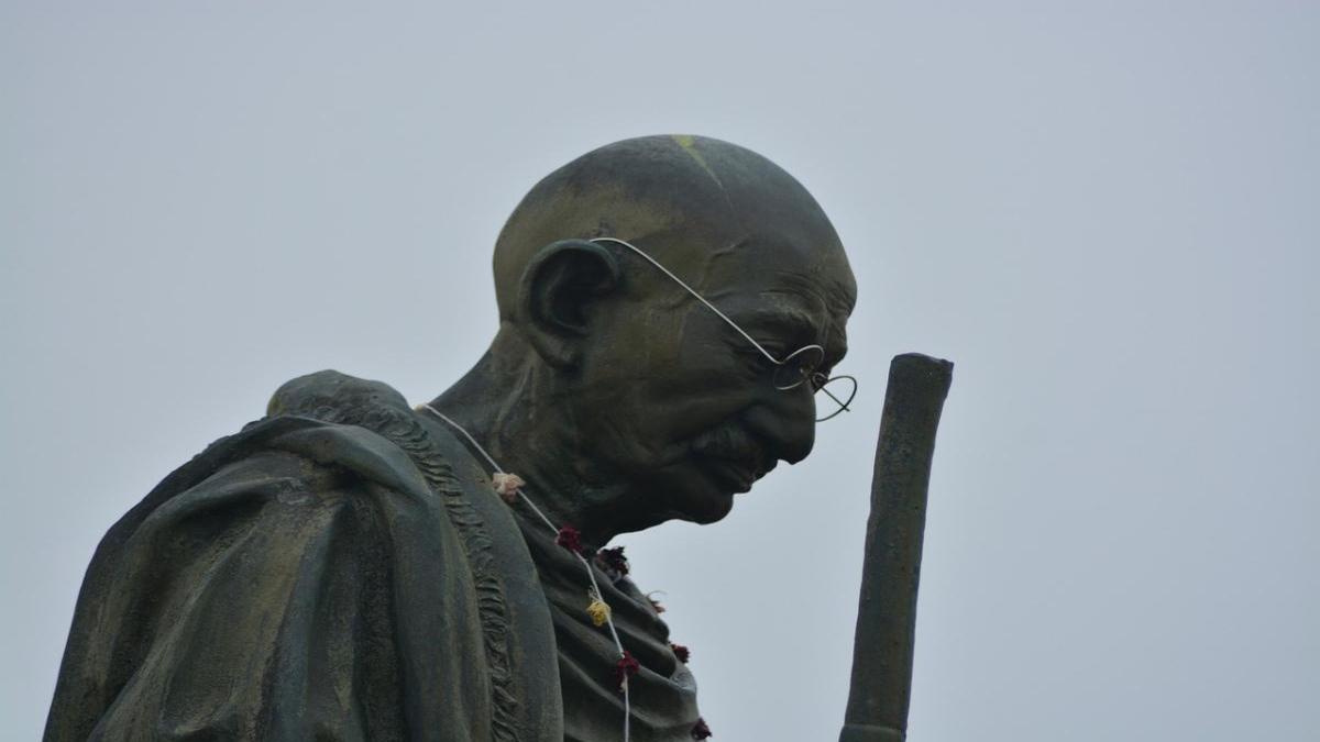 Short and Long Essay on Dandi March for Students in English - Vimarsana News